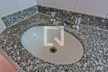 Apartamento para alugar com 65m², 3 quartos e 1 vagaBanheiro da Suíte