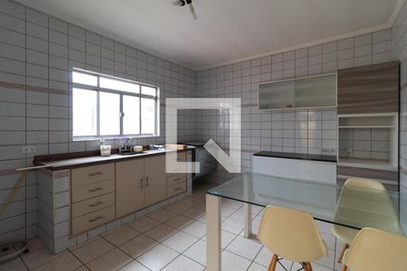 Casa à venda com 420m², 4 quartos e 4 vagas Casa à venda com 420m², 4 quartos e 4 vagasCozinha