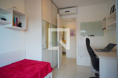 Quarto  de apartamento à venda com 2 quartos, 80m² em Petrópolis, Porto Alegre