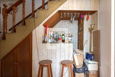 Casa à venda com 300m², 3 quartos e 2 vagas Casa à venda com 300m², 3 quartos e 2 vagasárea reservada ao bar_3