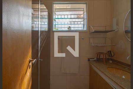 Casa à venda com 300m², 3 quartos e 2 vagas Casa à venda com 300m², 3 quartos e 2 vagasbanheiro social_1