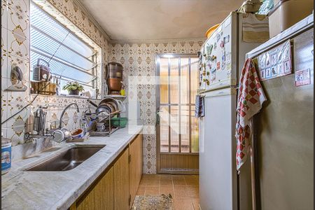 Casa à venda com 300m², 3 quartos e 2 vagas Casa à venda com 300m², 3 quartos e 2 vagascozinha_4