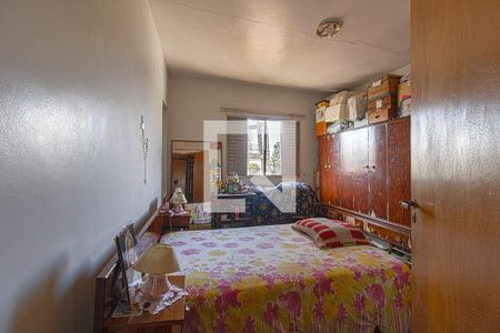 Casa à venda com 300m², 3 quartos e 2 vagas Casa à venda com 300m², 3 quartos e 2 vagassuíte_1