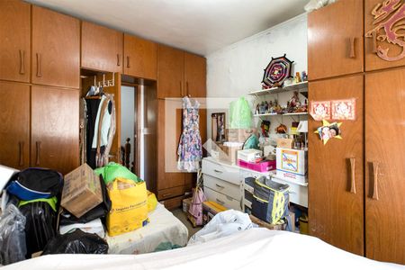 quarto1-3 de casa à venda com 3 quartos, 300m² em Vila Vermelha, São Paulo