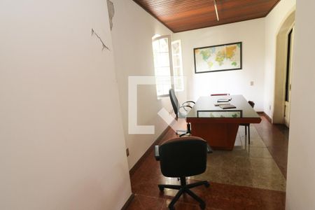 Casa à venda com 400m², 4 quartos e 2 vagasEscritório