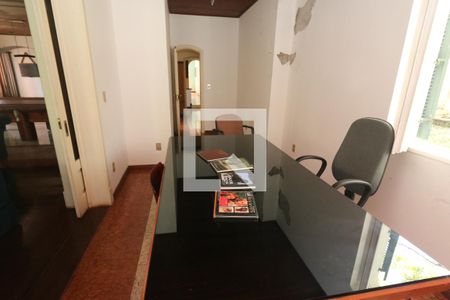 Casa à venda com 400m², 4 quartos e 2 vagasEscritório