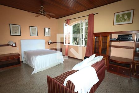 Casa à venda com 400m², 4 quartos e 2 vagasSuíte 1