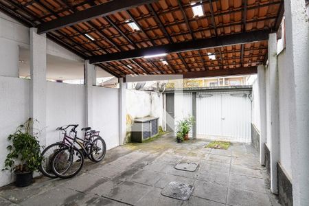 Casa à venda com 87m², 3 quartos e 2 vagasQuintal