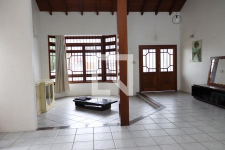 Sala  de casa à venda com 3 quartos, 200m² em Scharlau, São Leopoldo