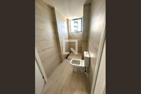 Apartamento à venda com 202m², 4 quartos e 3 vagas Apartamento à venda com 202m², 4 quartos e 3 vagasBanheiro 3