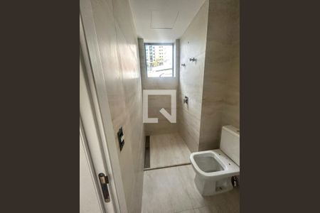 Apartamento à venda com 202m², 4 quartos e 3 vagas Apartamento à venda com 202m², 4 quartos e 3 vagasBanheiro 2