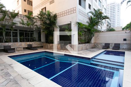 Apartamento à venda com 85m², 3 quartos e sem vagaÁrea comum - Piscina