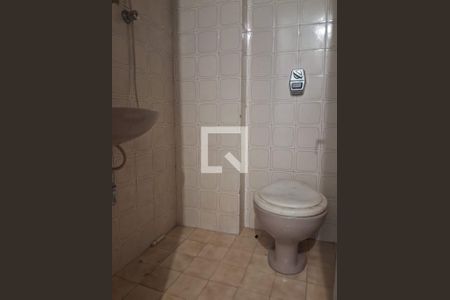 Apartamento para alugar com 79m², 2 quartos e 1 vaga Apartamento para alugar com 79m², 2 quartos e 1 vagaBanheiro de Serviço