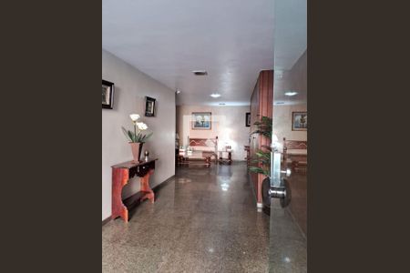 Apartamento para alugar com 79m², 2 quartos e 1 vaga Apartamento para alugar com 79m², 2 quartos e 1 vagaHall de entrada