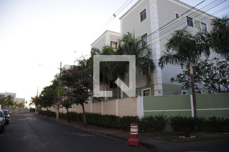 Apartamento para alugar com 45m², 2 quartos e 1 vagaFachada