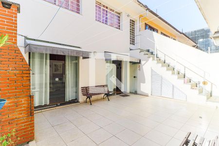 Casa à venda com 250m², 3 quartos e 3 vagasQuintal