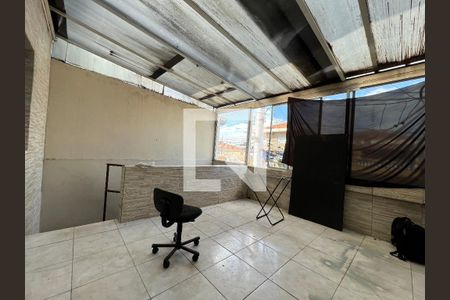 Casa à venda com 100m², 2 quartos e 2 vagasÁrea externa