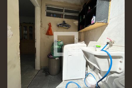 Casa à venda com 100m², 2 quartos e 2 vagasÁrea de Serviço