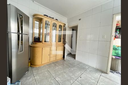 Casa à venda com 100m², 2 quartos e 2 vagasCozinha 