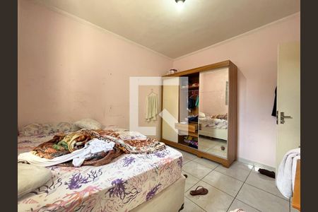 Casa à venda com 100m², 2 quartos e 2 vagasQuarto 2