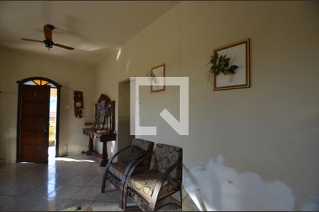 Sala de casa para alugar com 3 quartos, 360m² em Irajá, Rio de Janeiro