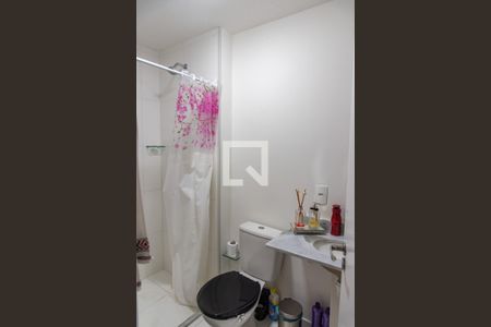 Apartamento à venda com 55m², 2 quartos e 1 vaga Apartamento à venda com 55m², 2 quartos e 1 vagaBanheiro da suíte