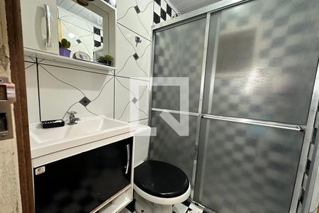 Casa à venda com 70m², 3 quartos e 2 vagasBanheiro