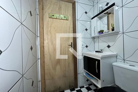 Casa à venda com 70m², 3 quartos e 2 vagasBanheiro