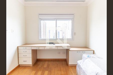 Apartamento à venda com 183m², 3 quartos e 4 vagas Apartamento à venda com 183m², 3 quartos e 4 vagasSuíte 2