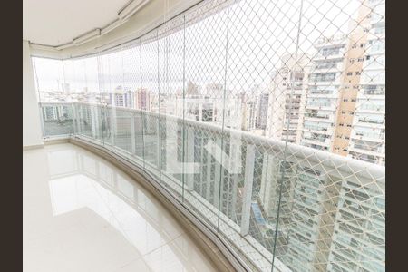 Apartamento à venda com 183m², 3 quartos e 4 vagas Apartamento à venda com 183m², 3 quartos e 4 vagasSala e Varanda