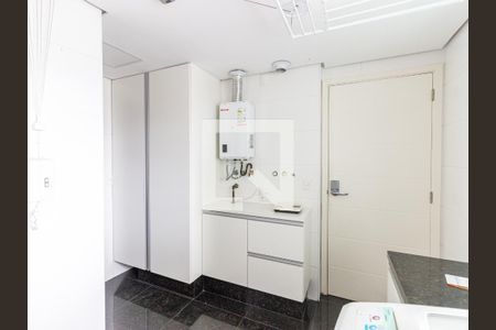 Apartamento à venda com 183m², 3 quartos e 4 vagas Apartamento à venda com 183m², 3 quartos e 4 vagasÁrea de Serviço