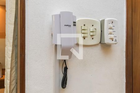 Sala de casa à venda com 3 quartos, 162m² em Olaria, Rio de Janeiro