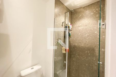 Studio à venda com 27m², 1 quarto e sem vaga Studio à venda com 27m², 1 quarto e sem vagaBanheiro