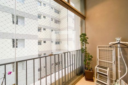 Studio à venda com 27m², 1 quarto e sem vaga Studio à venda com 27m², 1 quarto e sem vagaVaranda