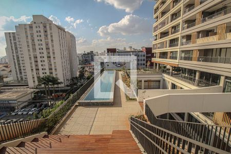 Studio à venda com 27m², 1 quarto e sem vaga Studio à venda com 27m², 1 quarto e sem vagaÁrea comum - Piscina