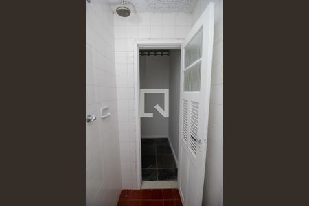 Apartamento para alugar com 66m², 2 quartos e 1 vaga Apartamento para alugar com 66m², 2 quartos e 1 vagaBanheiro de Serviço