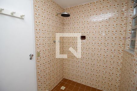 Apartamento para alugar com 66m², 2 quartos e 1 vaga Apartamento para alugar com 66m², 2 quartos e 1 vagaBanheiro da Suíte