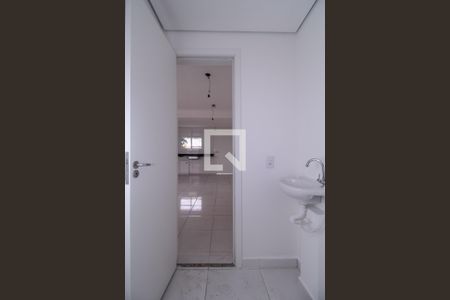 Banheiro de apartamento para alugar com 1 quarto, 35m² em Vila Bela, São Paulo