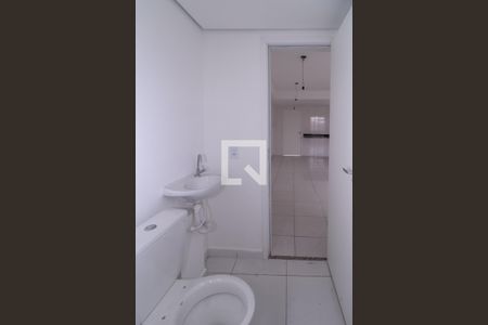 Banheiro de apartamento para alugar com 1 quarto, 35m² em Vila Alpina, São Paulo