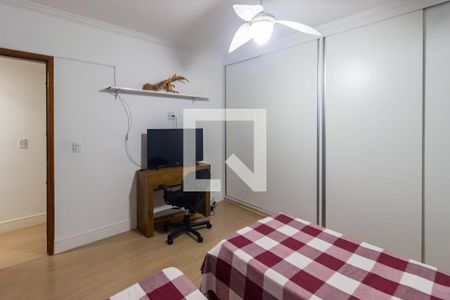 Casa à venda com 298m², 3 quartos e 2 vagasQuarto 2