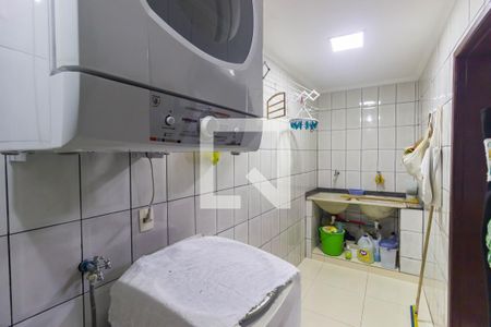 Casa à venda com 298m², 3 quartos e 2 vagasÁrea de Serviço