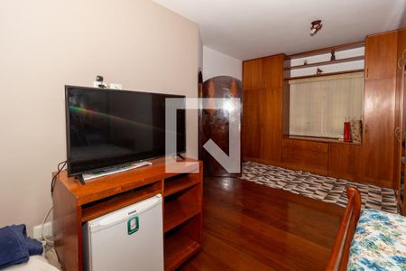 Casa à venda com 198m², 3 quartos e 2 vagasQuarto 1 (Suíte)