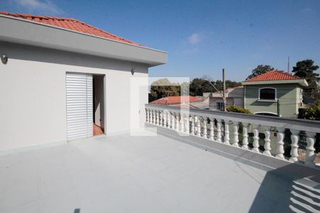 Casa à venda com 360m², 5 quartos e 3 vagas Casa à venda com 360m², 5 quartos e 3 vagasTerraço