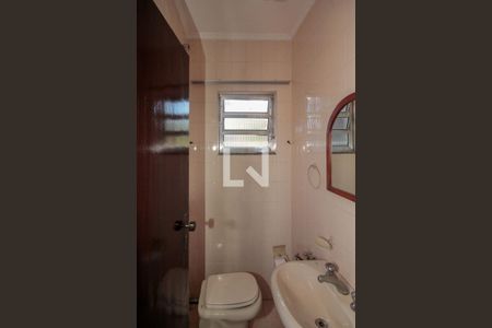 Casa à venda com 360m², 5 quartos e 3 vagas Casa à venda com 360m², 5 quartos e 3 vagasBanheiro da Suíte