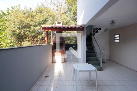 Casa à venda com 360m², 5 quartos e 3 vagas Casa à venda com 360m², 5 quartos e 3 vagasEspaço Gourmet