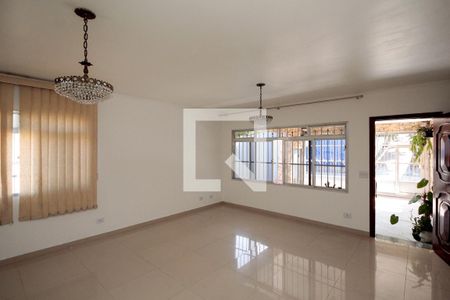 Sala de casa à venda com 5 quartos, 360m² em Vila Ivone, São Paulo