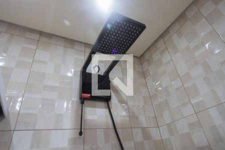 Casa à venda com 140m², 3 quartos e 2 vagasChuveiro