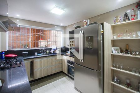 Casa à venda com 140m², 3 quartos e 2 vagasCozinha