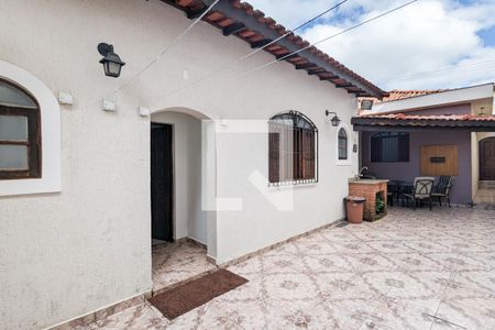 Casa para alugar com 232m², 3 quartos e 2 vagas Casa para alugar com 232m², 3 quartos e 2 vagasChurrasqueira e quintal