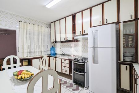Casa para alugar com 232m², 3 quartos e 2 vagas Casa para alugar com 232m², 3 quartos e 2 vagasCozinha